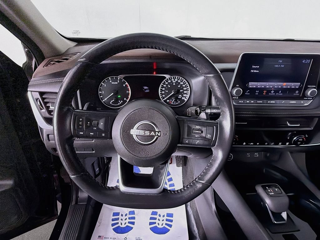 Used 2023 Nissan Rogue S AWD/4WD image 11