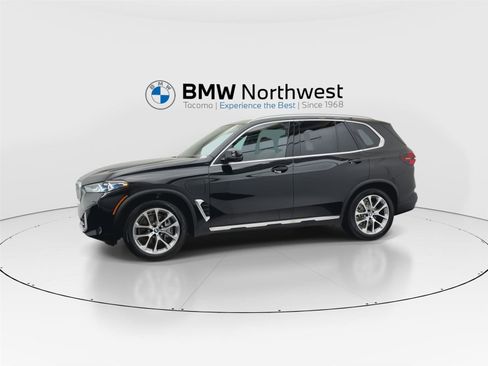 New 2026 BMW X5 xDrive50e w/ Climate Comfort Package image 10