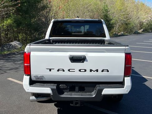 New 2025 Toyota Tacoma SR5 AWD/4WD image 4