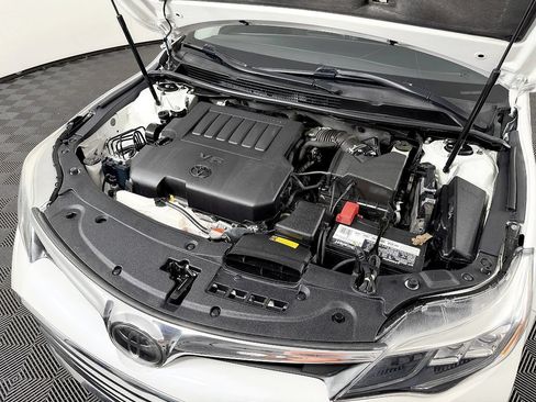 Used 2016 Toyota Avalon Limited FWD image 19