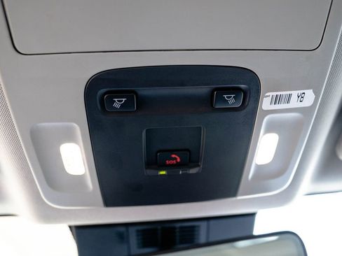 Used 2025 Toyota Camry LE image 30