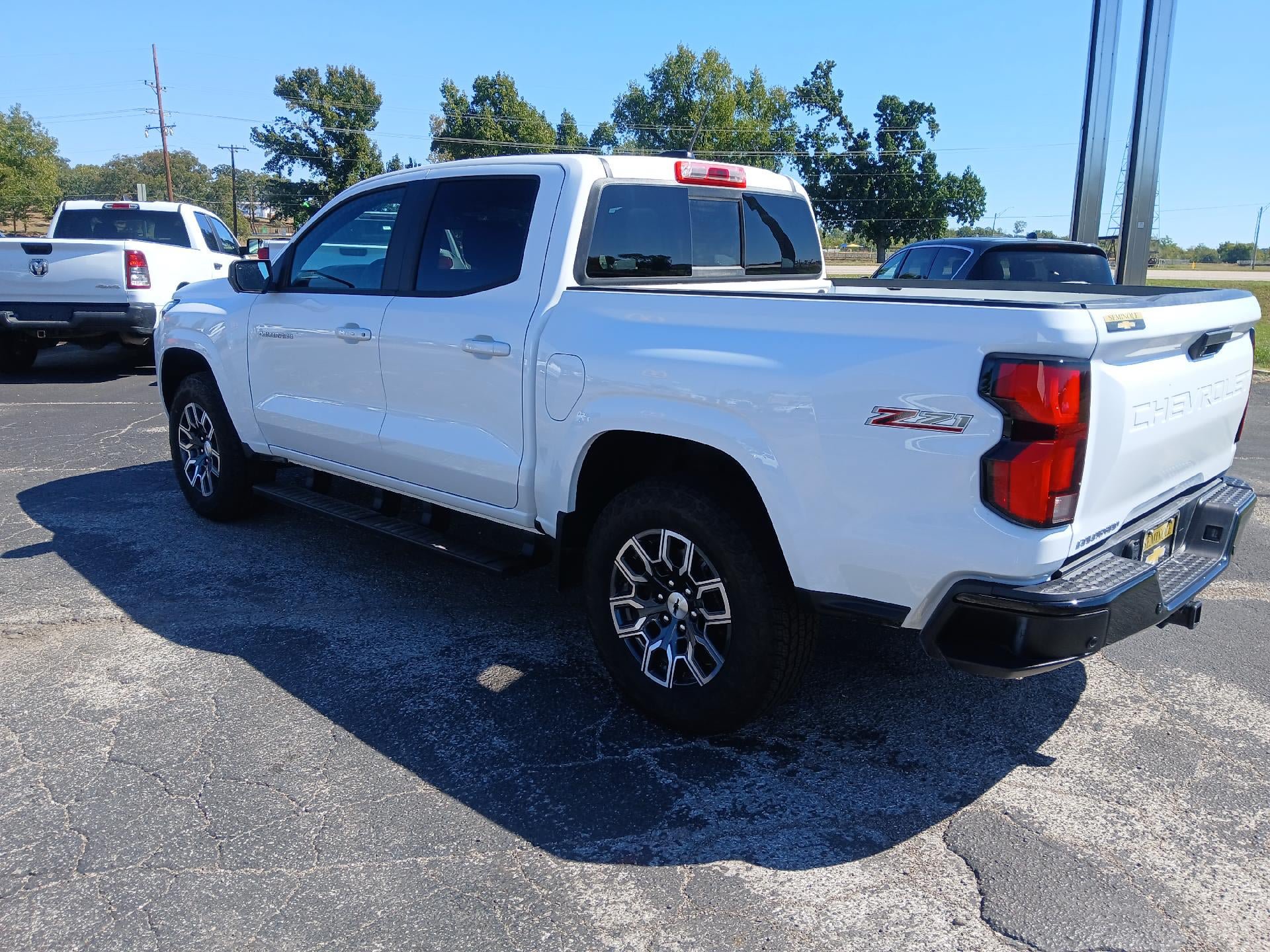 New 2026 Chevrolet Colorado Z71 w/ Technology Package AWD/4WD image 3