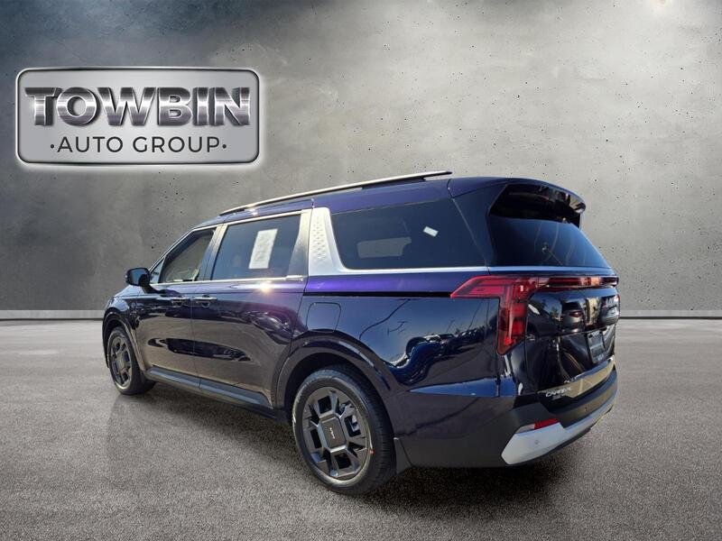 Certified 2025 Kia Carnival EX FWD image 7