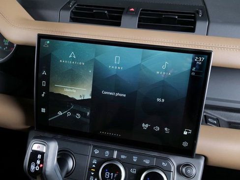 New 2026 Land Rover Defender 110 X-Dynamic SE image 15