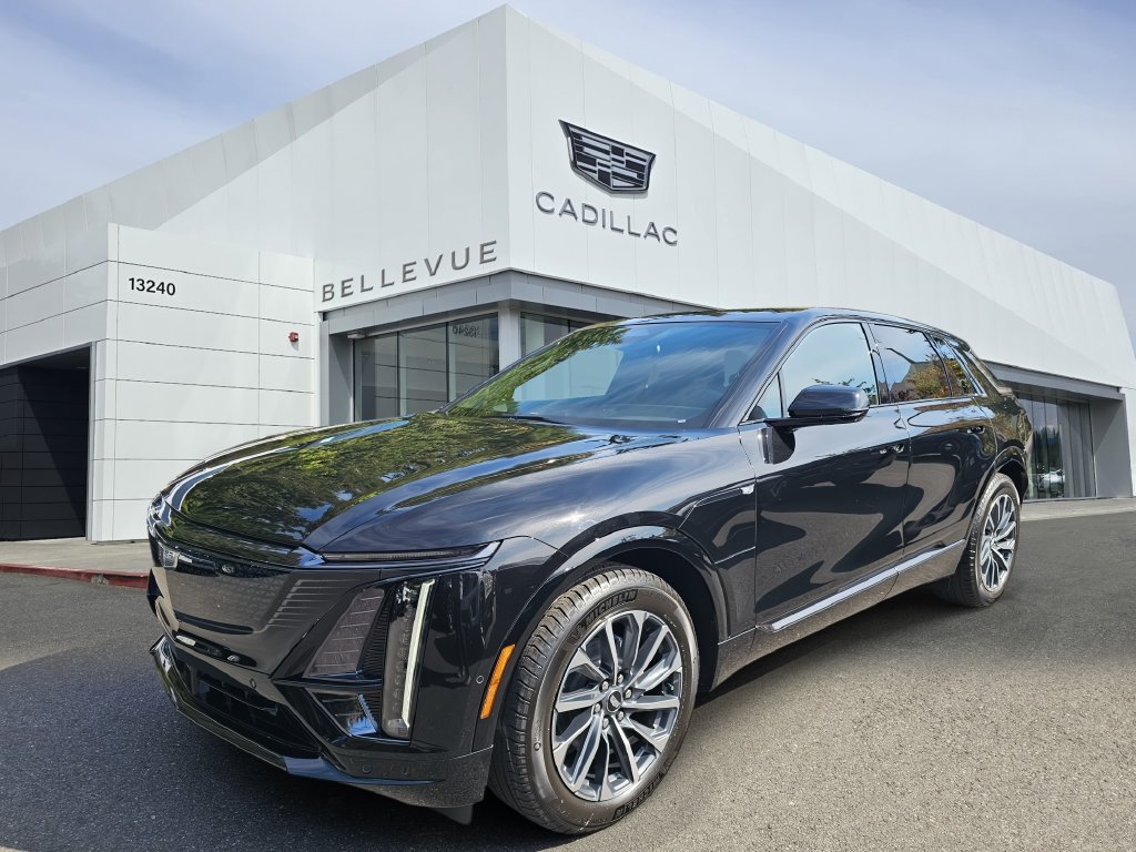 New 2027 Cadillac Lyriq Sport AWD/4WD image 3