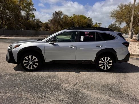 Used 2024 Subaru Outback Limited image 4