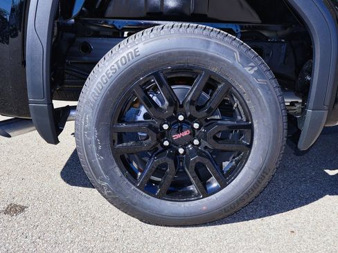 New 2026 GMC Sierra 1500 Elevation image 29