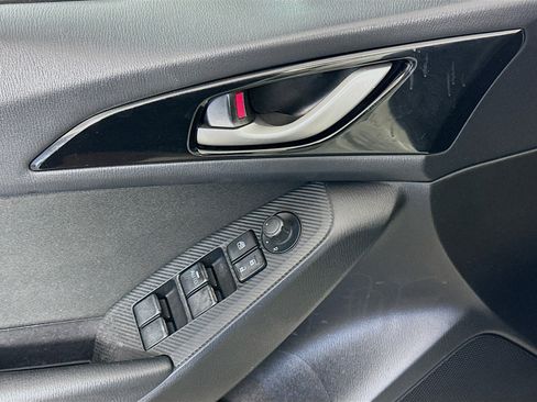 Used 2016 MAZDA MAZDA3 i Sport FWD image 15
