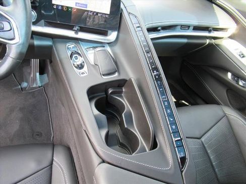 Used 2020 Chevrolet Corvette 3LT 2dr Car w/ 3LT Preferred Equipment Group image 23