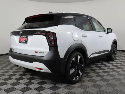 New 2026 Nissan Kicks SR w/ SR Premium Package image 3