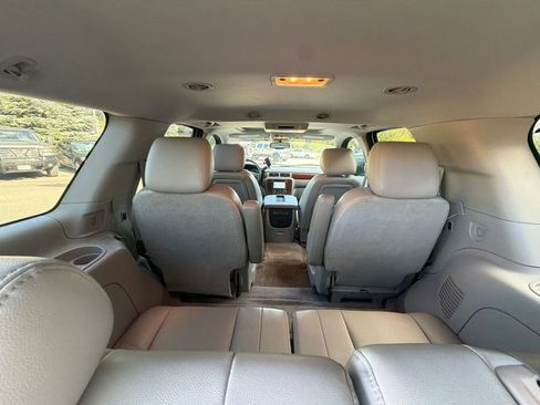 Used 2014 Chevrolet Tahoe LTZ RWD image 19