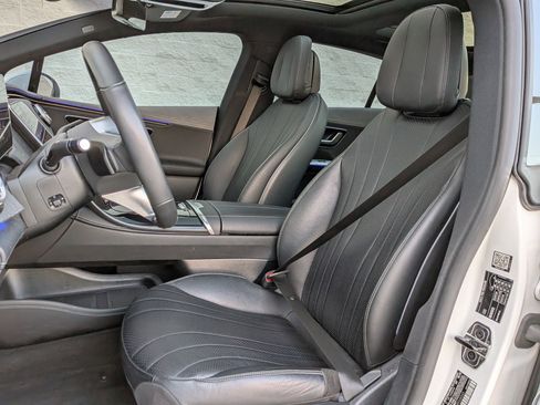 Used 2023 Mercedes-Benz EQE 500 EQE 500 w/ AMG Line Exterior Package image 13