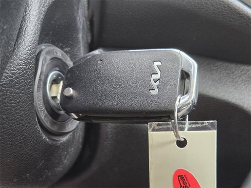 Certified 2024 Kia Forte LXS image 23