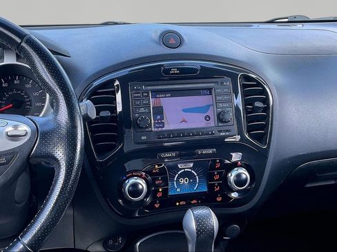 Used 2012 Nissan Juke SV image 11