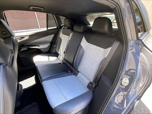 Used 2023 Volkswagen ID.4 Pro RWD image 24