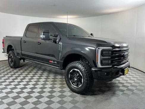 Used 2025 Ford F350 Platinum w/ Tremor Off-Road Package AWD/4WD image 3