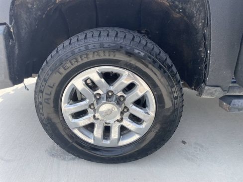 Used 2017 Chevrolet Silverado 2500 LT w/ LT Convenience Package AWD/4WD image 34