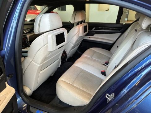Used 2011 BMW ALPINA B7 xDrive w/ Rear Entertainment Pkg AWD/4WD image 27