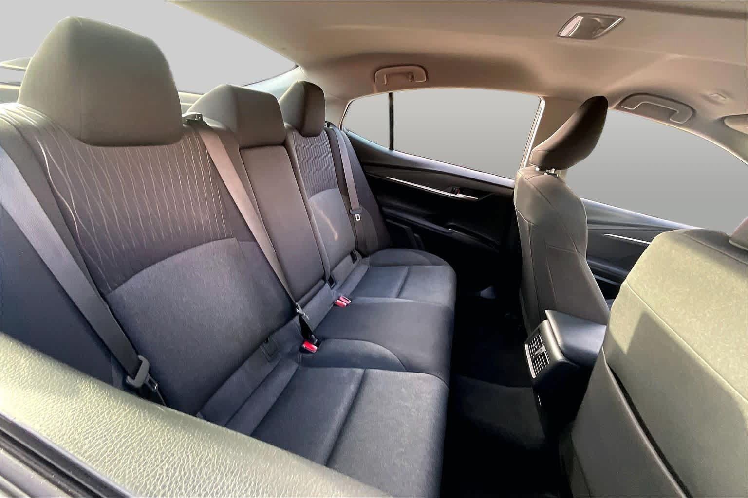 Used 2025 Toyota Camry LE FWD image 18