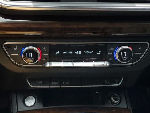 Used 2020 Audi Q5 2.0T Premium AWD/4WD image 30