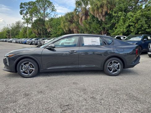 New 2026 Kia K4 LXS image 5