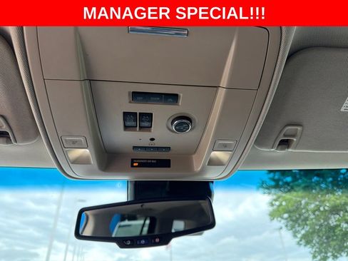 Used 2015 Chevrolet Tahoe LTZ AWD/4WD image 32