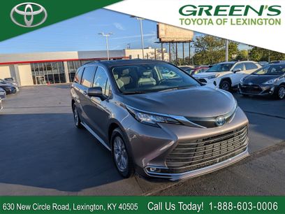Certified 2022 Toyota Sienna XLE