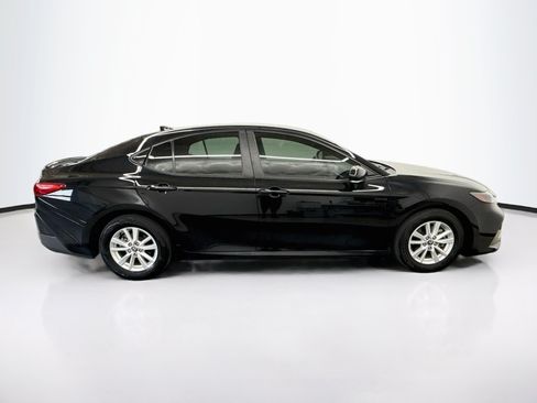 Used 2025 Toyota Camry LE FWD image 10
