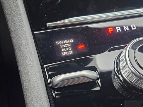 New 2025 Jeep Grand Cherokee L Limited w/ Trailer Tow Package image 26