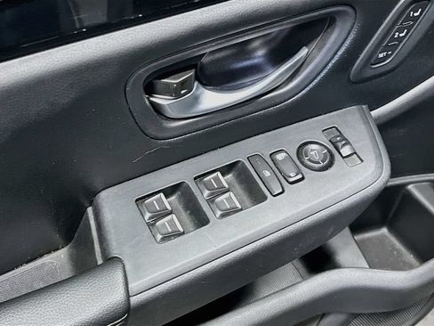 Used 2024 Honda Pilot Touring image 18