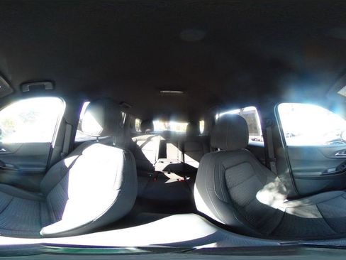 Used 2025 Chevrolet Equinox LT image 44