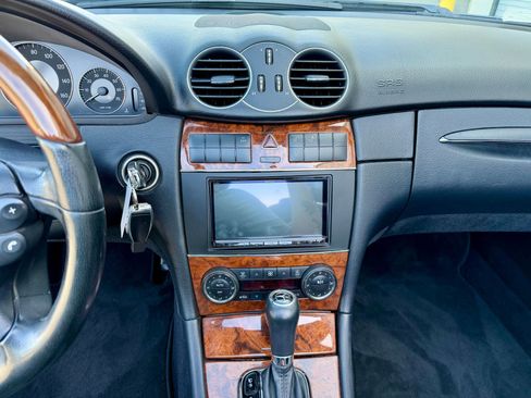 Used 2008 Mercedes-Benz CLK 350 Cabriolet image 55