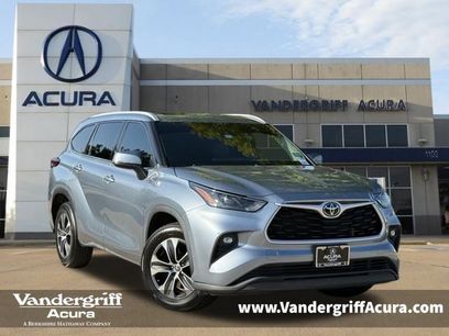 Used 2022 Toyota Highlander XLE