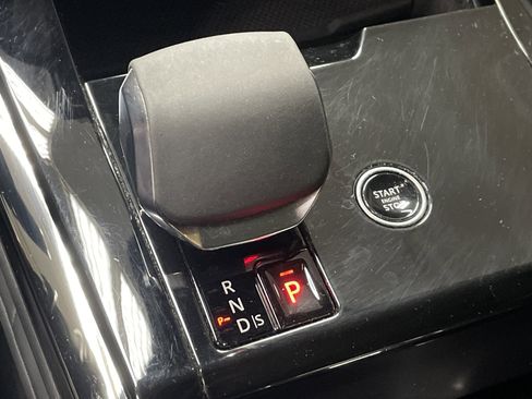 Used 2024 Land Rover Range Rover Sport Dynamic SE image 26