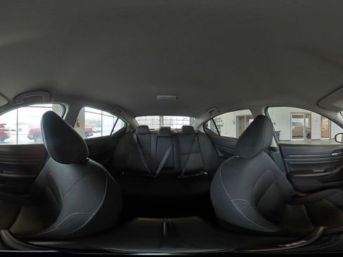 Used 2025 Nissan Altima 2.5 SV image 43