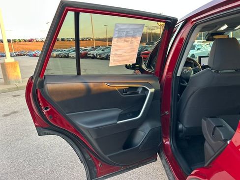 Used 2024 Toyota RAV4 LE image 42