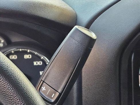 Used 2022 Chevrolet Silverado 1500 Custom image 15