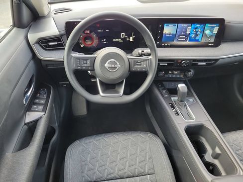 New 2026 Nissan Kicks SV FWD image 18