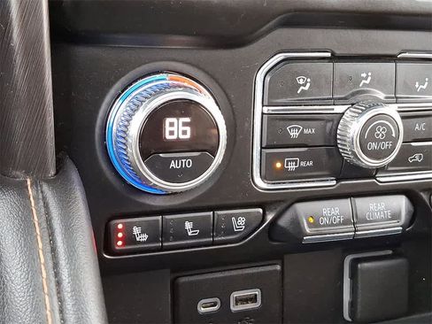 Used 2022 GMC Yukon AT4 image 19