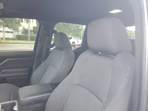 Certified 2024 Toyota Tacoma SR5 AWD/4WD image 15