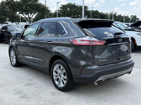 Used 2019 Ford Edge Titanium FWD image 8