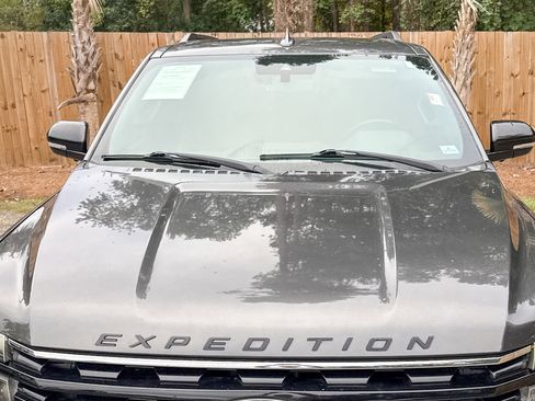 Used 2019 Ford Expedition Limited w/ Equipment Group 303A image 18