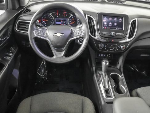 Used 2020 Chevrolet Equinox LT image 35