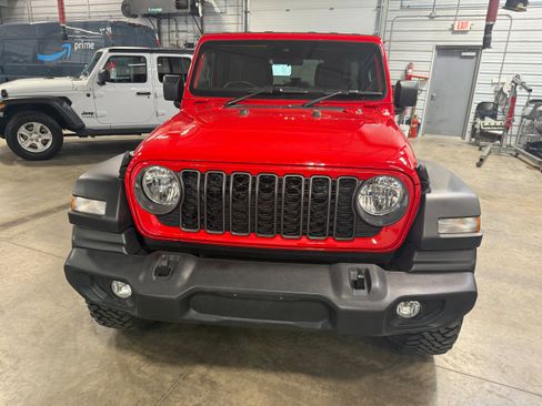 Used 2024 Jeep Wrangler Unlimited Sport w/ Convenience Group image 38