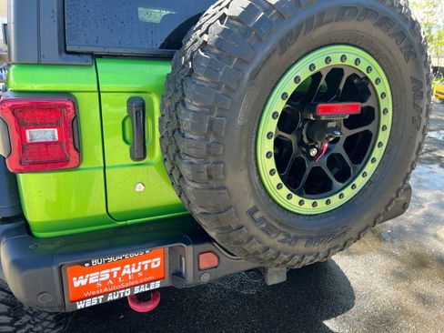Used 2019 Jeep Wrangler Unlimited Rubicon AWD/4WD image 31