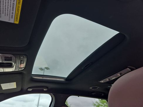 Used 2025 Kia Telluride SX image 17