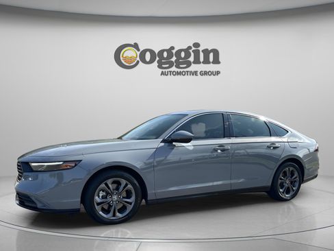 Used 2023 Honda Accord EX-L image 1