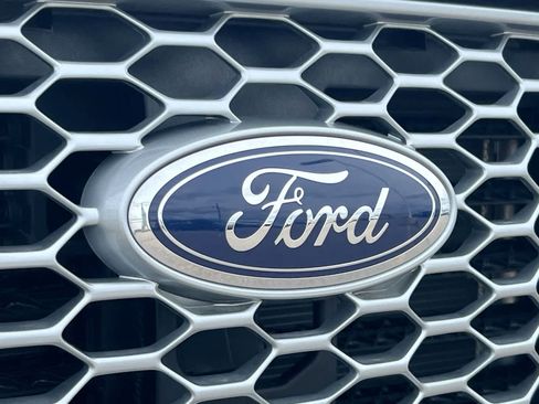 Used 2023 Ford Edge SEL w/ Convenience Package AWD/4WD image 13