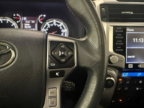 Used 2021 Toyota 4Runner Limited AWD/4WD image 19