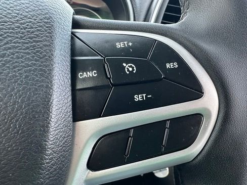 Used 2022 Jeep Cherokee Latitude image 29